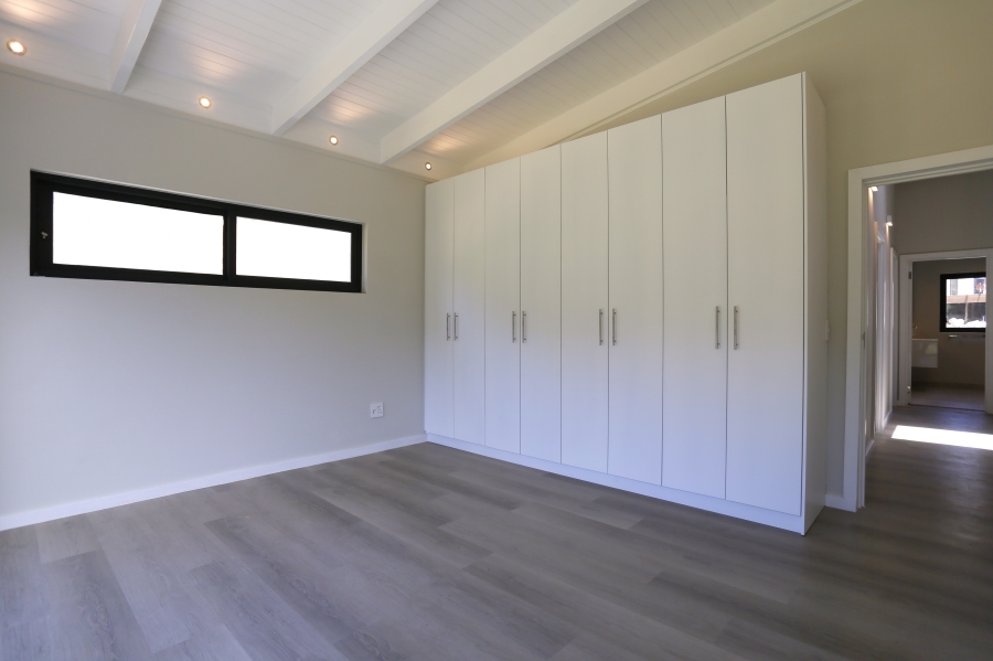 4 Bedroom Property for Sale in Bokkemanskloof Western Cape